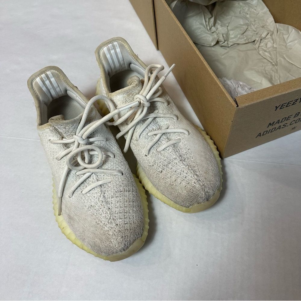 Adidas Yeezy Boost 350 V2 triple white